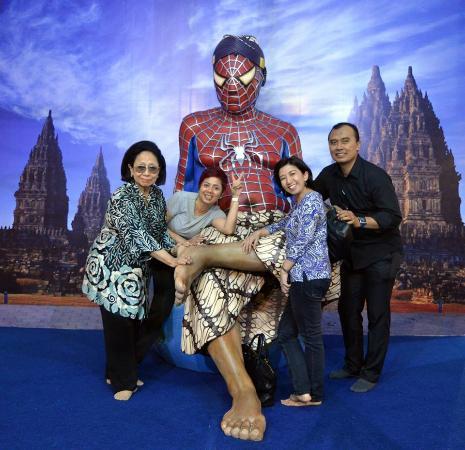 De Arca Statue Museum