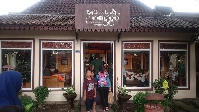 Monggo Chocolates